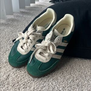 Adidas Women Forest Green and Cream Sneakers